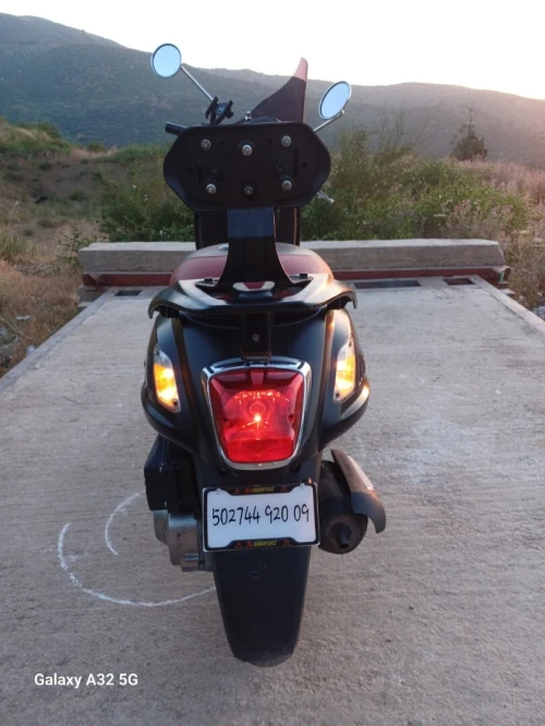 SYM Fiddel 2 150 cc SYM Fiddel 2 150 cc  Cart grise 2020 