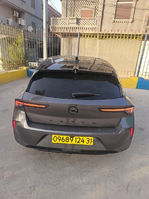 Opel Astra 2024 