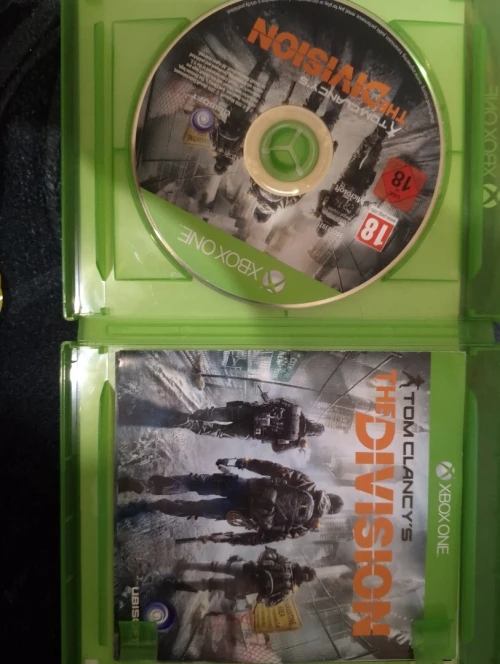 Cd de "the Division"+cd de "FIFA 18"+Cd de "forza motorsport 6"