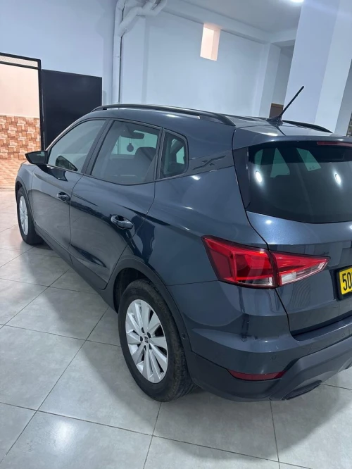 Seat Arona 2023 Business style