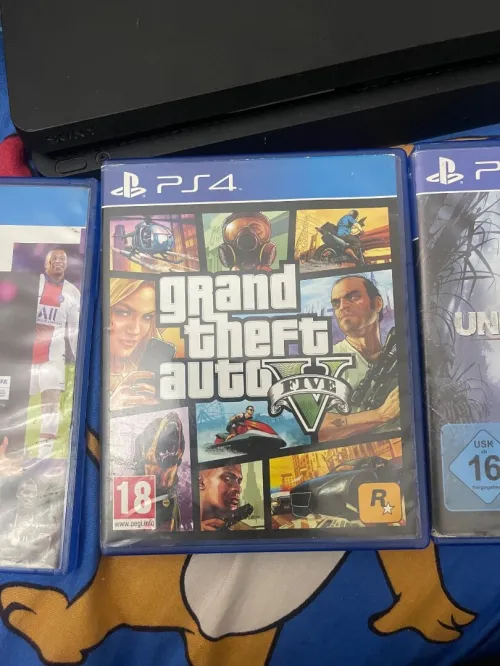 Ps4 slim