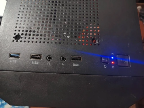 Full Pc Gaming setup (RTX 4060 / i5 13thn Gen - Excellent état)