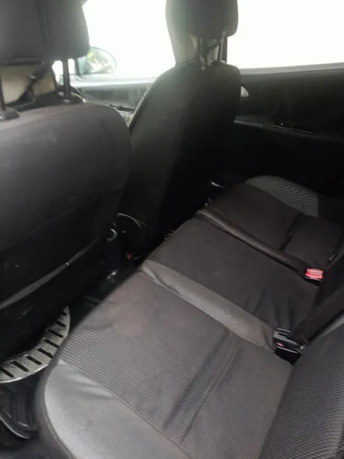 Peugeot 207 HDI 2012 Allure la toute options