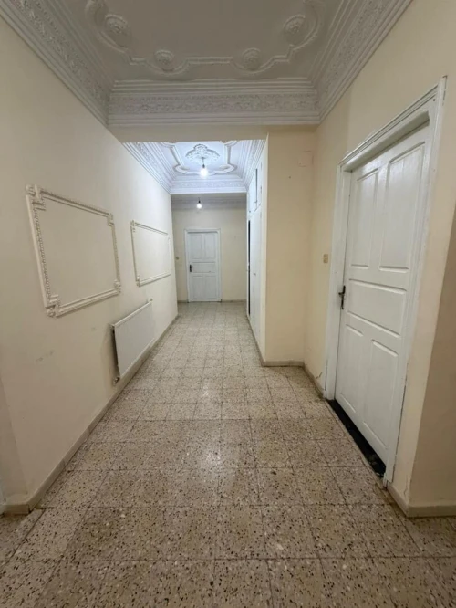 Location Appartement Niveau de villa F5 Alger Draria