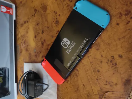 Nintendo Switch v2 2021 flashé (puce)