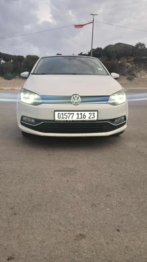 Volkswagen Polo 2016 Kara