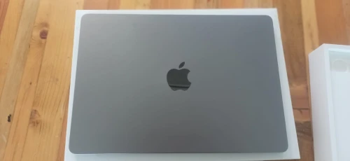 MacBook Air M3 2024 16/256