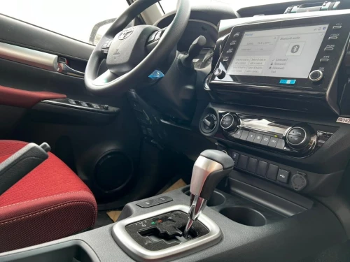 Toyota HILUX 2025 OMANI 🇴🇲 AUTOMATIC FULL OPTION