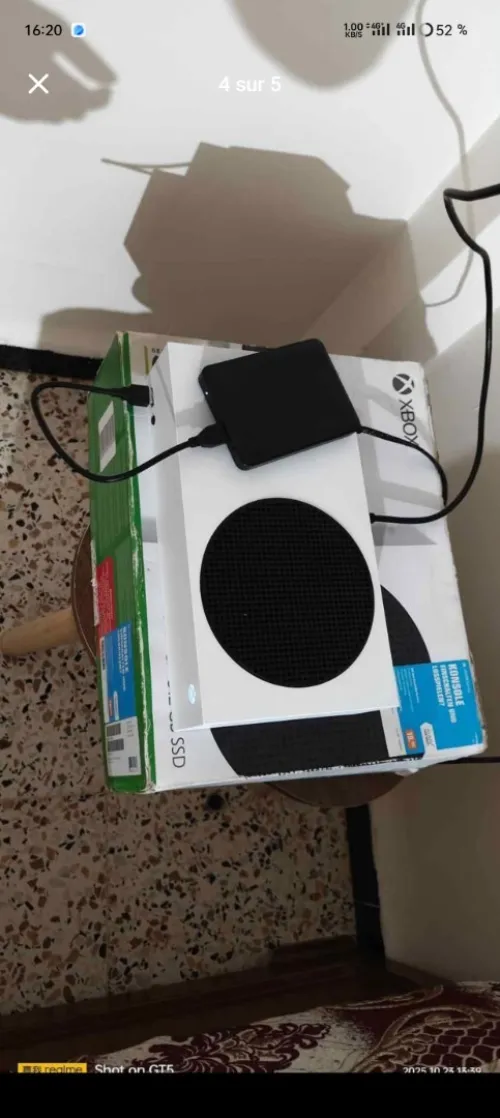 Xbox series s 512ssd +2manett +4mois game pass +disk dur512ssd 