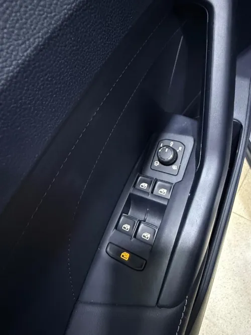 Volkswagen Tharu 2025 Xr