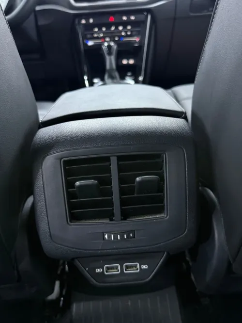 Volkswagen T-Roc 2025 R-Line 