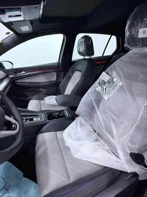 Volkswagen Golf 8.5 2026 R-line