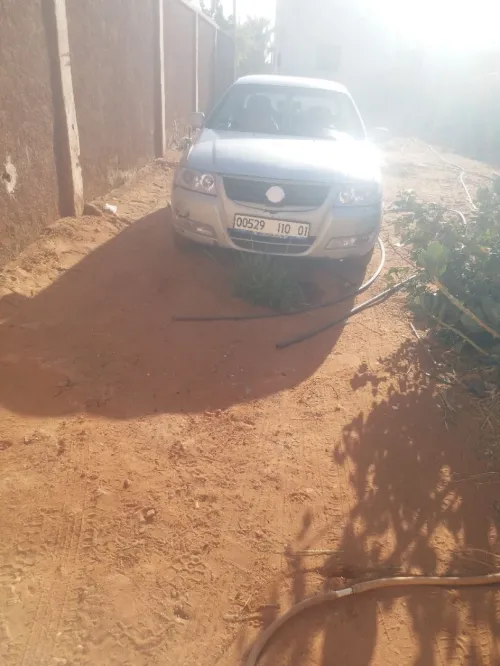نيسان ب10 2010 2010 