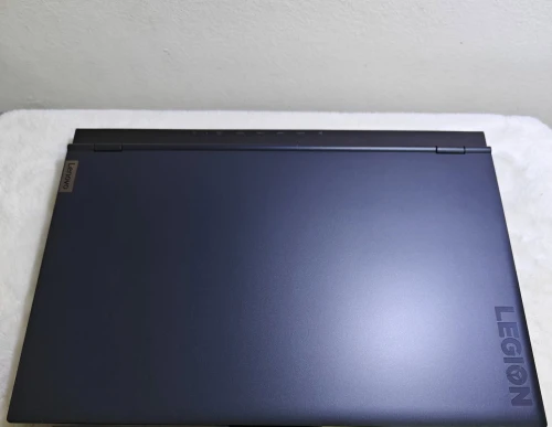 LENOVO LEGION 5 - RTX 3070 - R7 5800H - 17 POUCE - 16 GB RAM