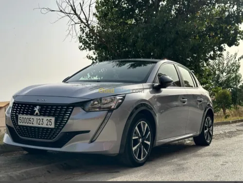 Peugeot 208 2023 E-Style