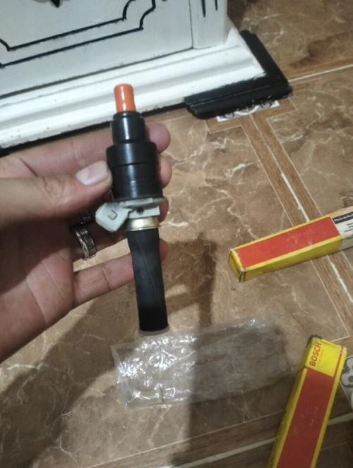 Injecteur essence Bosch origine 0280150125 Renault