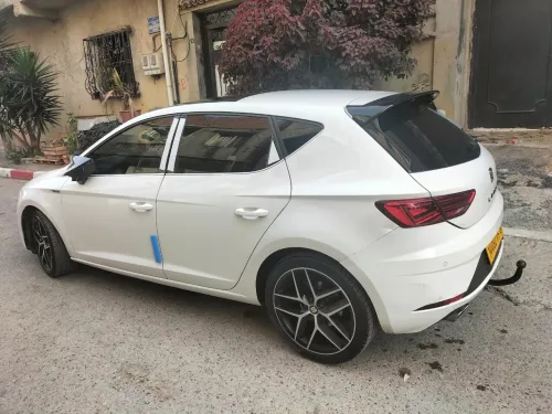 Seat Leon 2019 beats