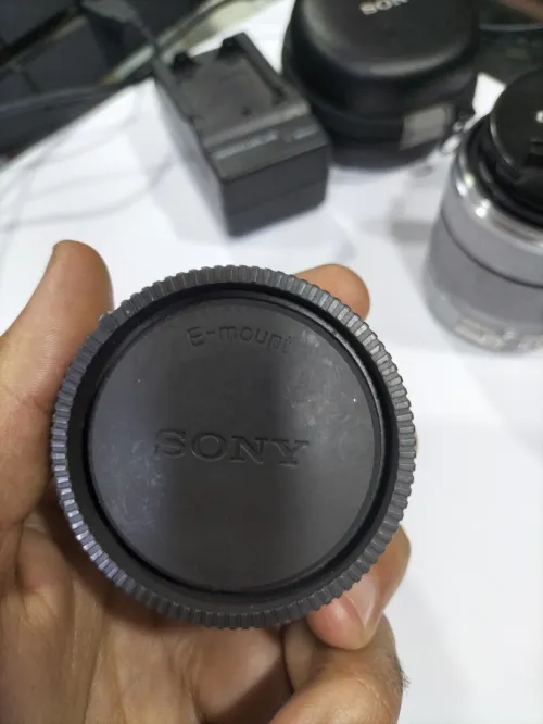 Sony NEX-5 + 3 objectifs Sony E-mount ( bon état)