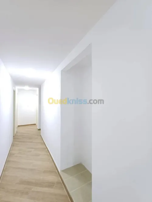 Location Appartement F4 Alger Hussein dey