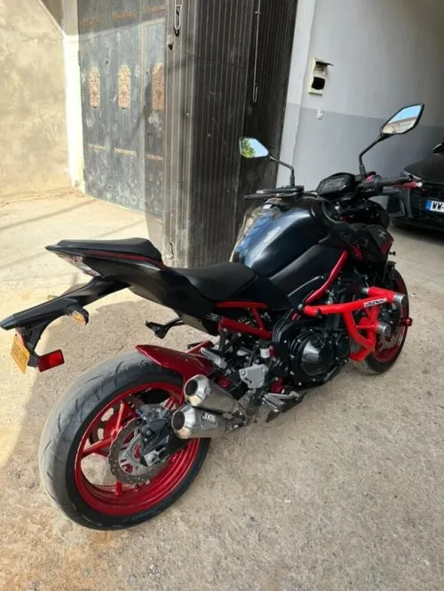 Kawasaki Z900 2021