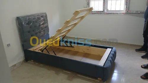 تخفيضات  سرير خشب احمر كوفري من ورشتنا
