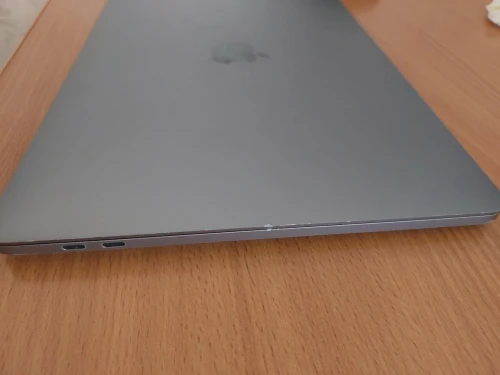 À VENDRE MacBook Pro 13 Early 2020 | Intel Core i5