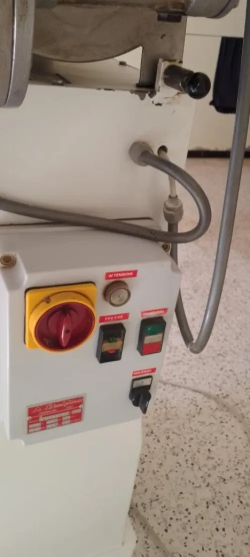 Machine des pattes la parmigiana D-65