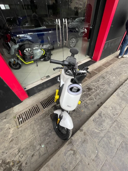 Scooteur niu Umax 2026 2026