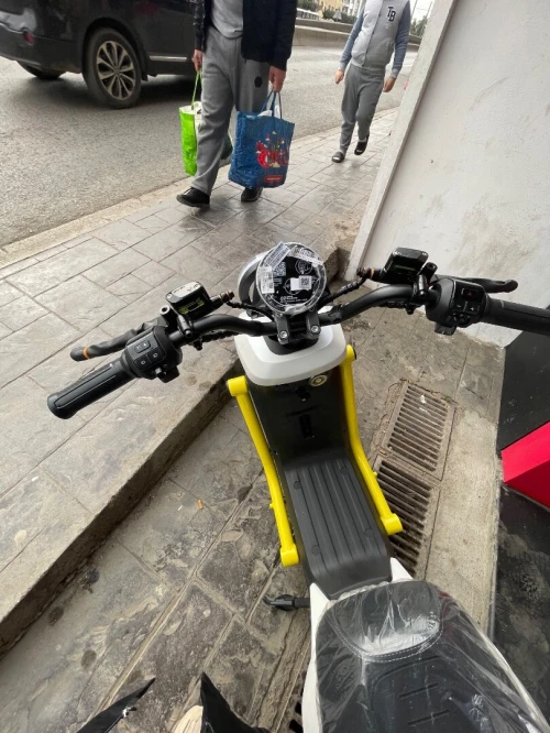 Scooteur niu Umax 2026 2026