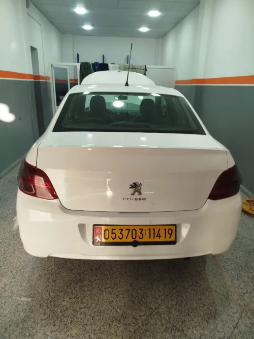 Peugeot 301 2014 Buk lux
