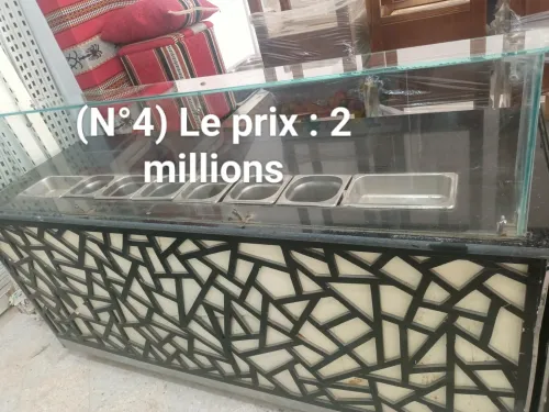Extracteur d'air + la hotte + 5 frigorifique prisontoir