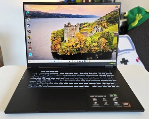 ASUS TUF GAMING  A18 F808U