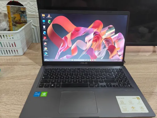 ASUS VIVO BOCK X515PE
