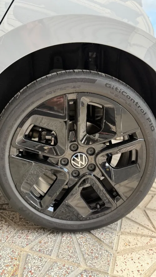 Volkswagen Golf 8 2025 R Black Edition 