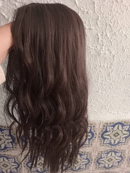 Perruque semi naturelle joudour dentelle chatain avec reflet marron léger wavy boucle longueur moyenne classe effet naturel neuve avec ticket
