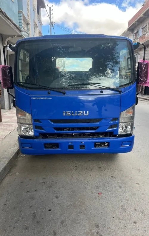 Isuzu Seper joumbo 2026