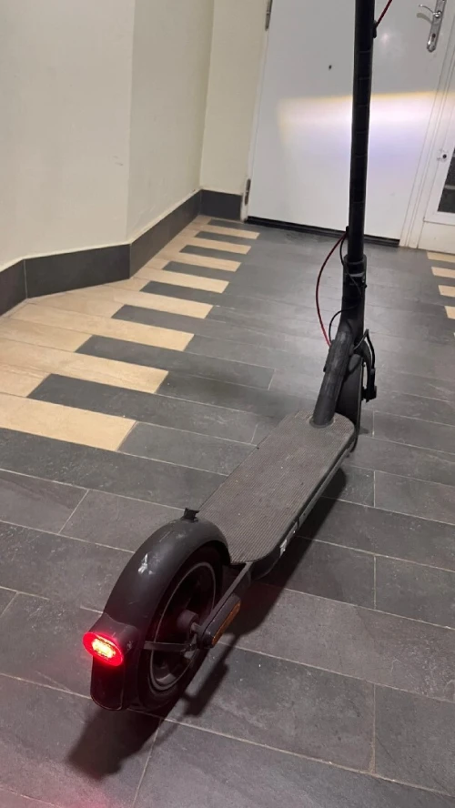 Trotinette électrique xiaomi scooter 4