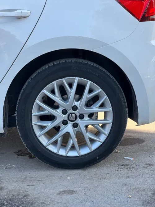 Seat Ibiza 2018 HIGH