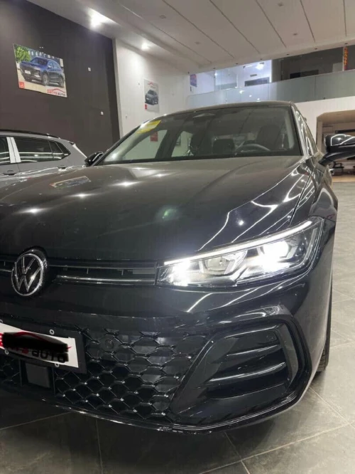 Volkswagen Passat 2025 Pro