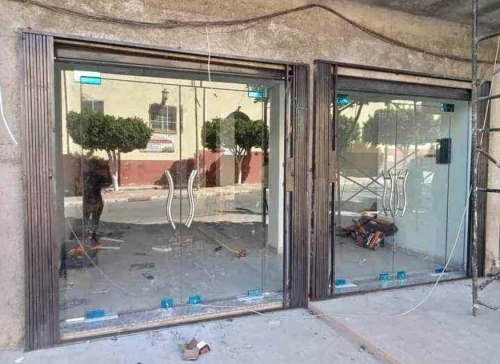 Vitrine en verre trempé 