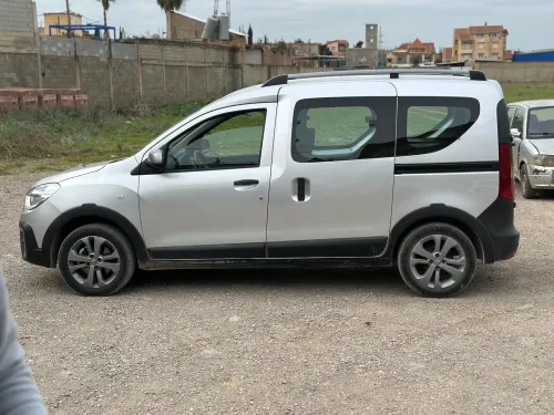 Renault Kangoo 2025 STIPWAI