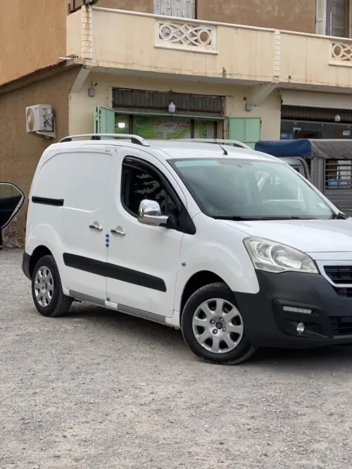 Peugeot Partner 2015 Partner B9