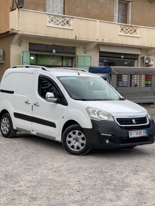 Peugeot Partner 2015 Partner B9