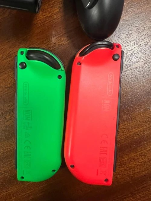 Joycon Nintendo switch oled presque jamais utilisé