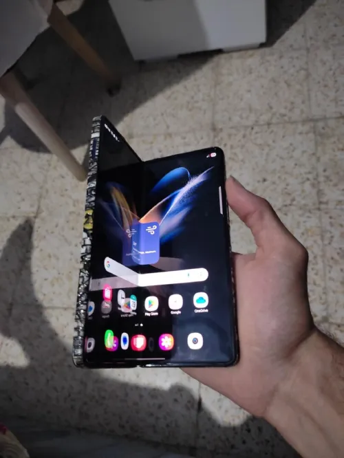 Samsung Z fold 4