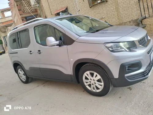 Peugeot Riftre 2021 Allure