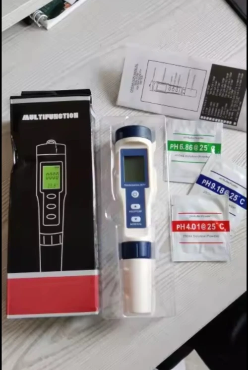 Testeur de l'eau 5 in 1 (Ph, ec,TDS,saliniy,temp)قياس جودة الماء