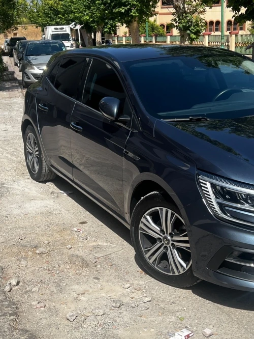 Renault Megane 4  2022 Itens