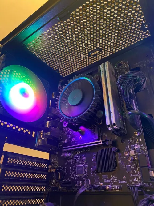 PC GAMER I5 12400F NO GPU