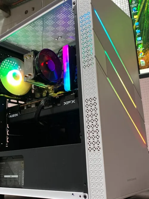PC GAMER RYZEN 5 5600 RX 6600 XT 8GB